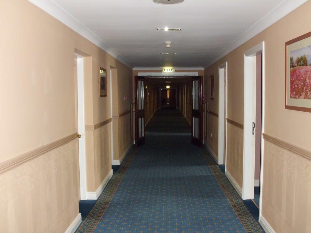 Tralee Central Hotel Exterior foto